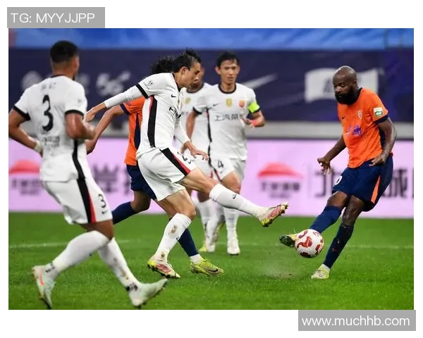 足球战术：上海足球队的包夹体系